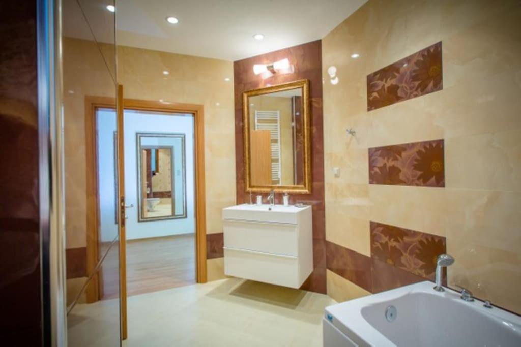 High Tech - Luxurious Apartment Sofie Exteriér fotografie